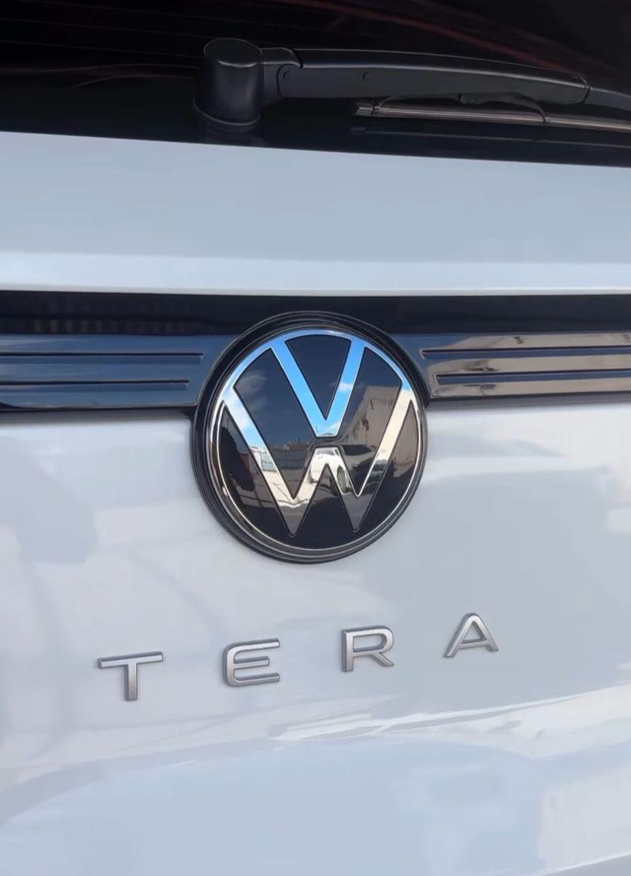 Emblema antes da limpeza